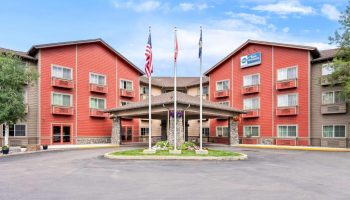 Best Western Rocky Mountain Lodge